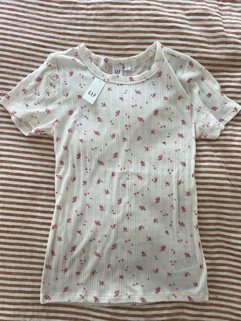 GAP Cream Floral Ribbed Short Sleeve Top - Pink Flower Print